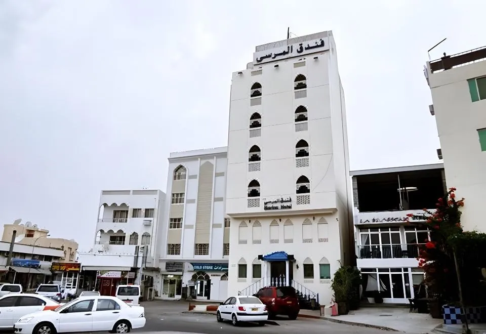 Marina Hotel