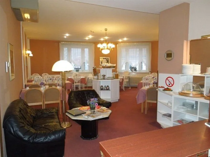 Continental Hotel-Pension
