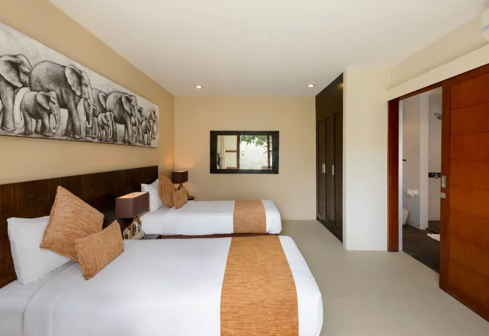Arama Poolside Villa