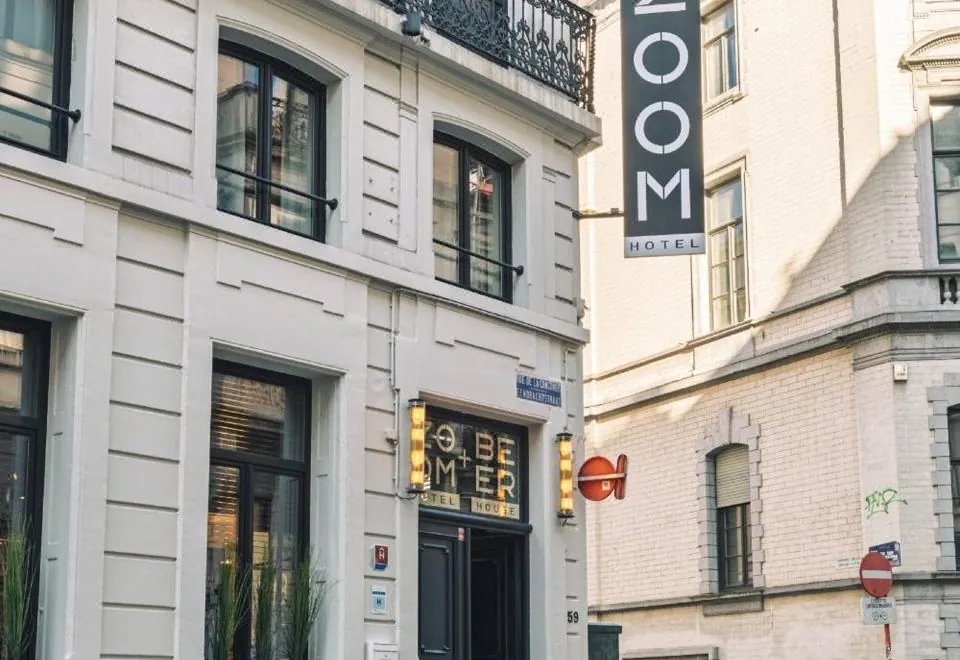 Zoom Hotel