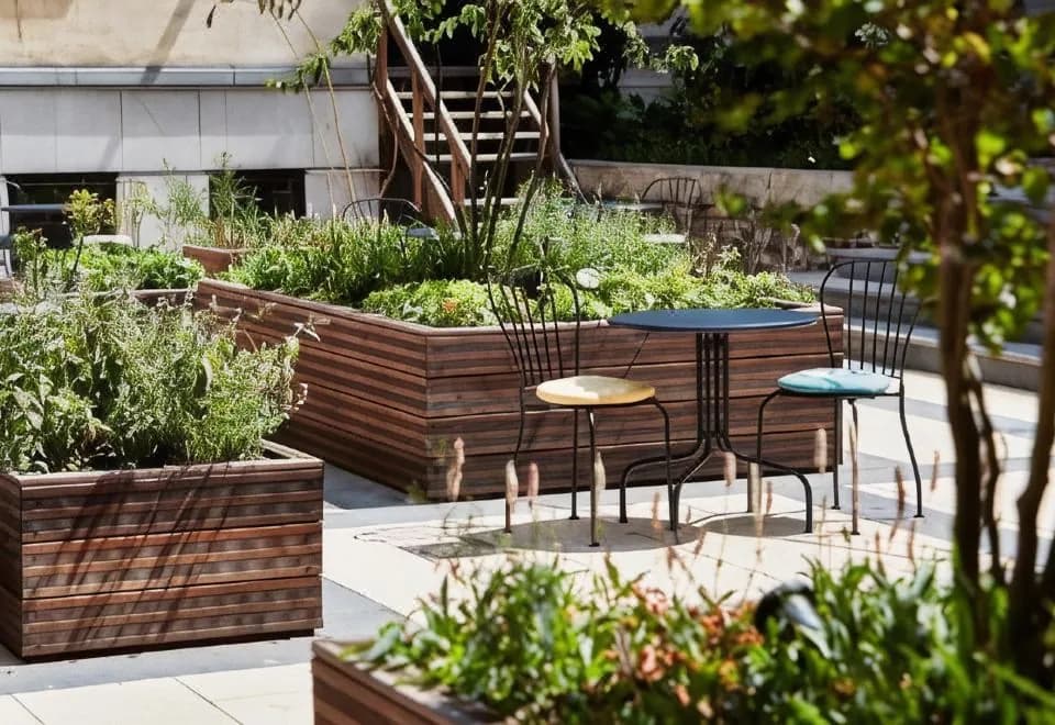 Urban Yard Hotel