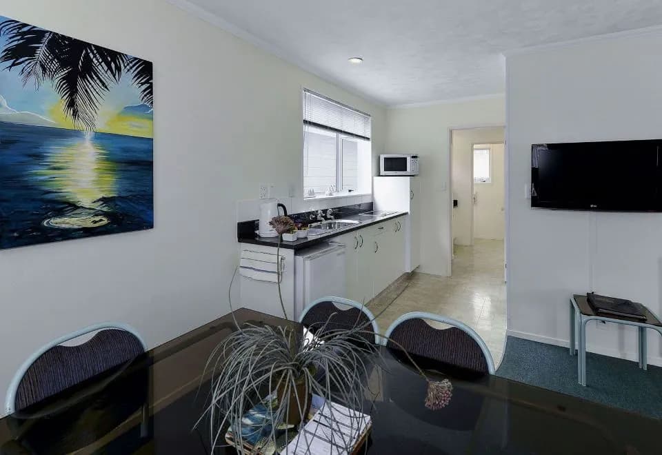 Palm Court Motor Inn