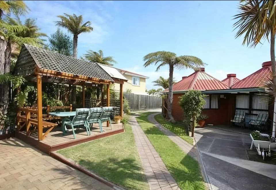 Pure Motel & Pure Guest House