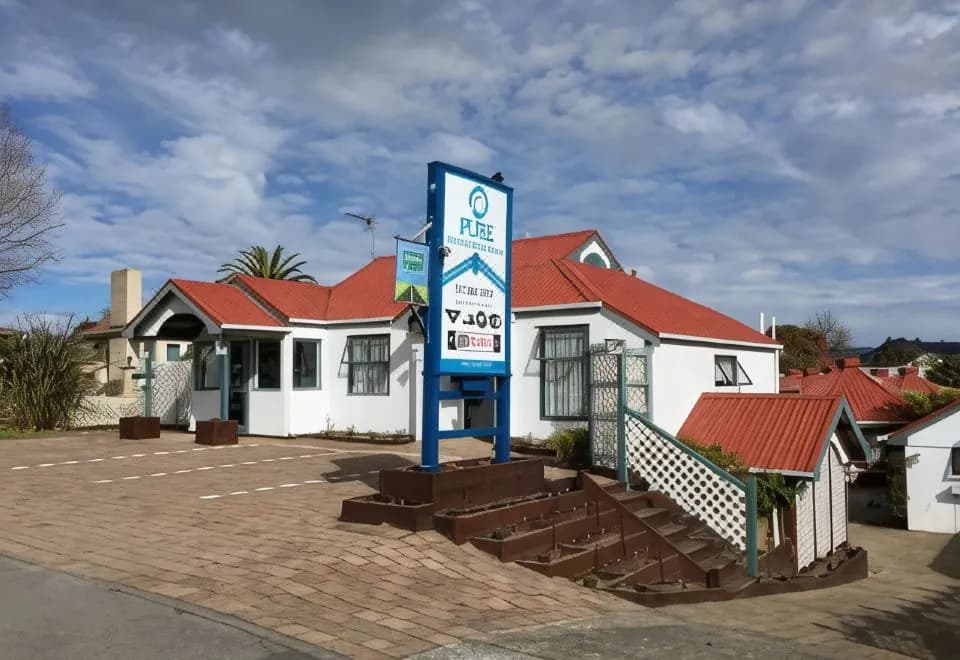 Pure Motel & Pure Guest House