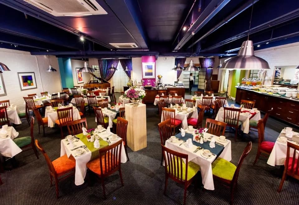 Cape Town Lodge Hotel