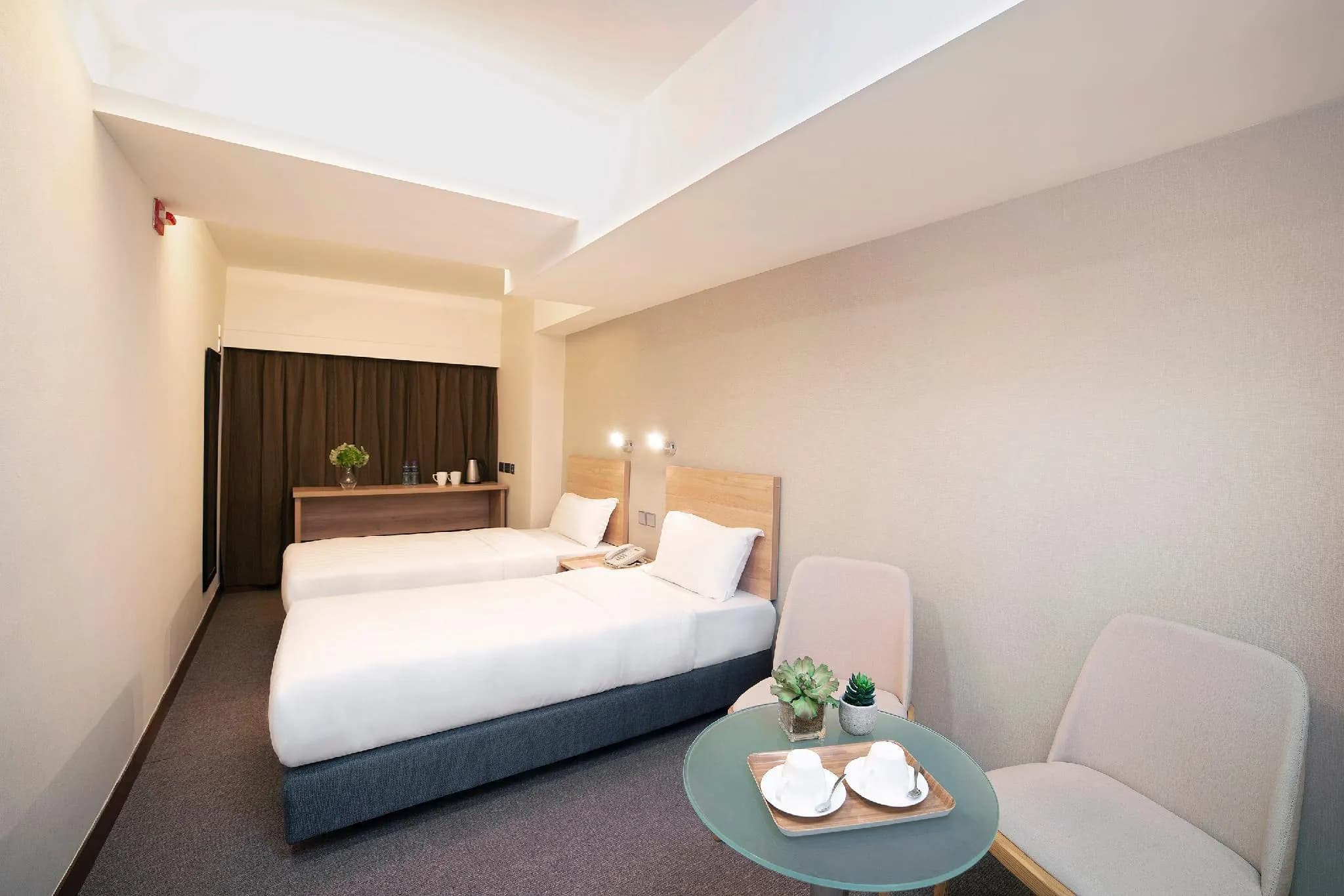 Minimal Hotel ‧ Avenue