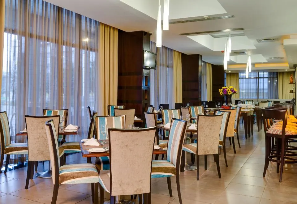 Protea Hotel by Marriott Cape Town North Wharf