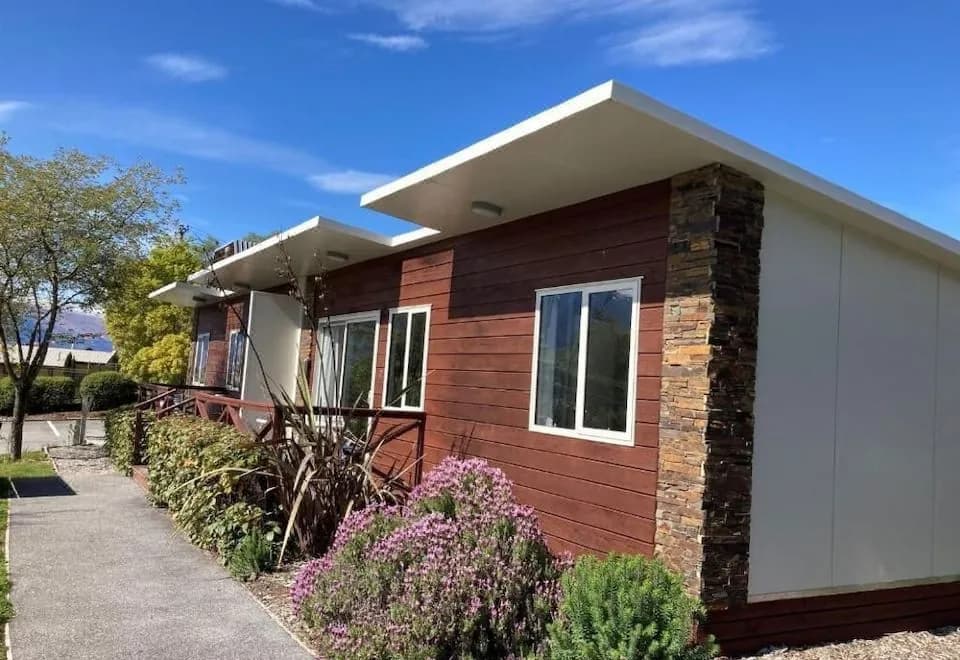 Queenstown Lakeview Holiday Park