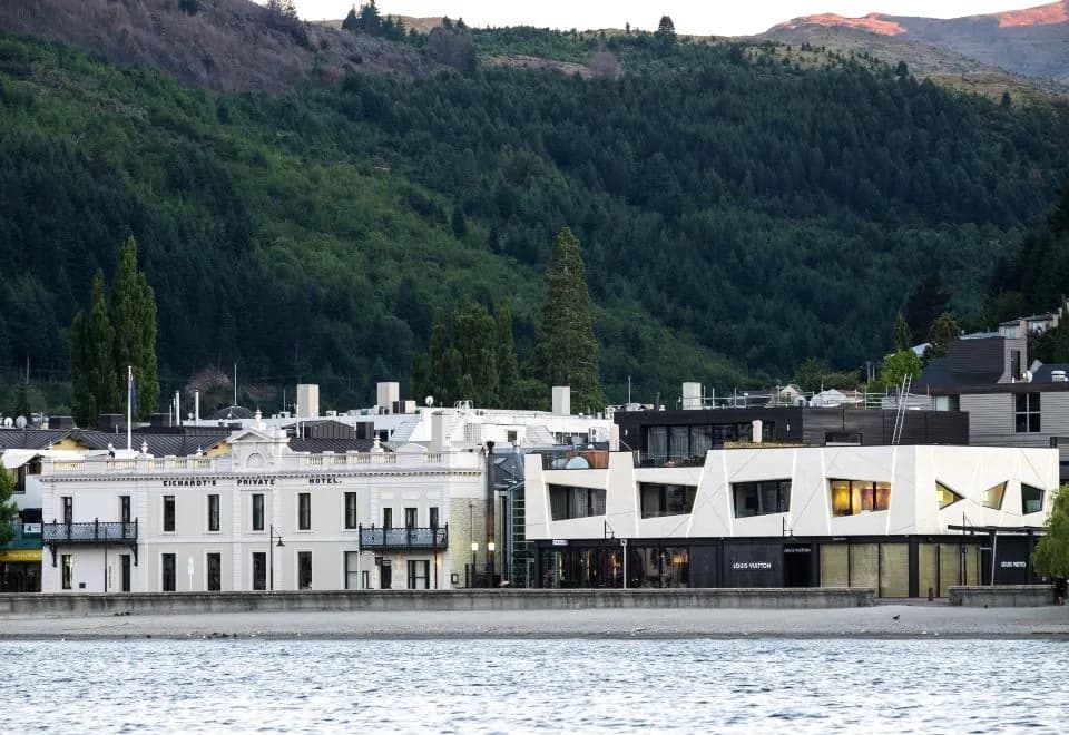 Eichardt's Private Hotel