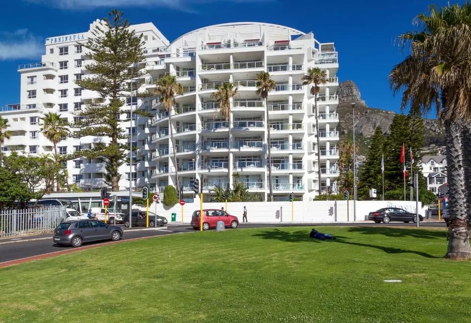 Peninsula All-Suite Hotel by Dream Resorts