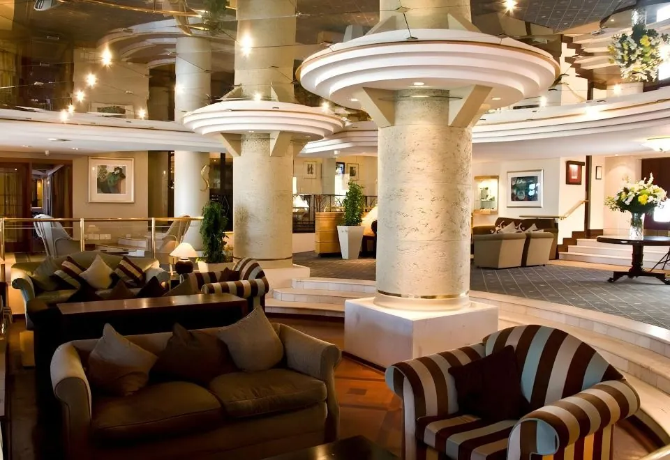Peninsula All-Suite Hotel by Dream Resorts
