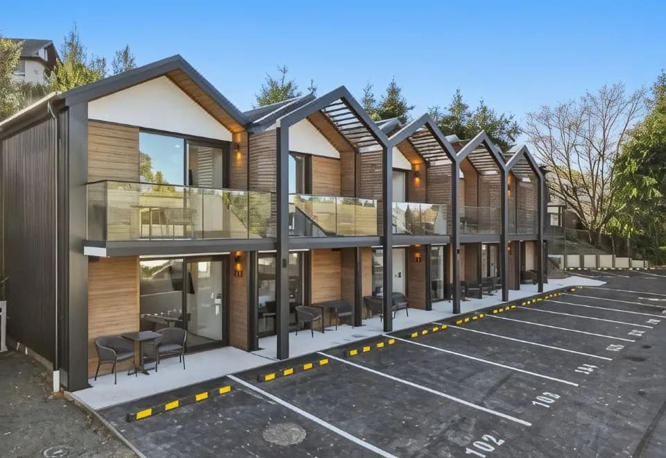 Archway Motels & Chalets