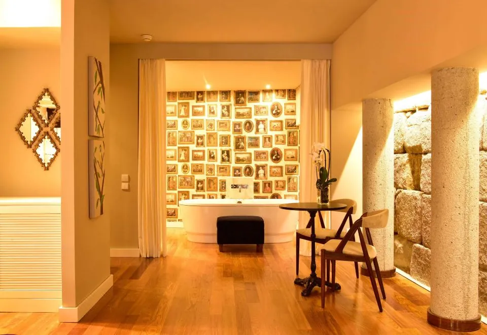 Pestana Vintage Porto Hotel & World Heritage Site