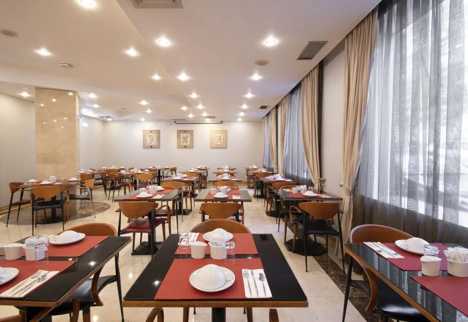 SANA Reno Hotel