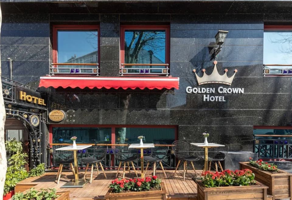 Golden Crown Hotel