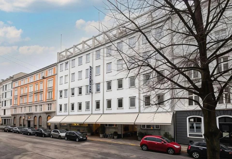 Hotel Maritime