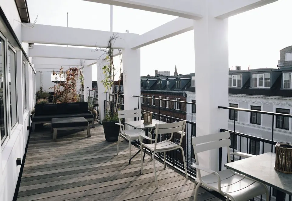 Hotel Maritime