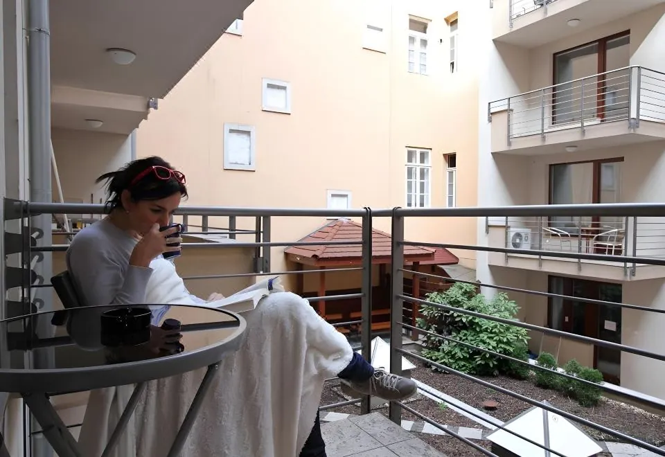 Opera Residence