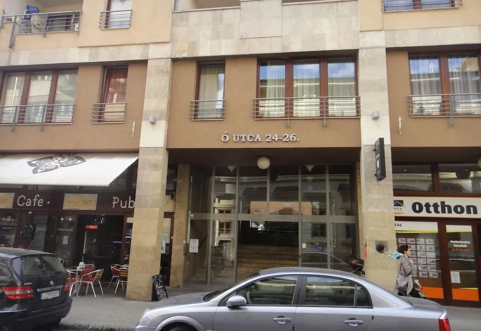 Opera Residence
