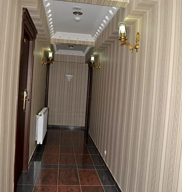 Ares Hotel