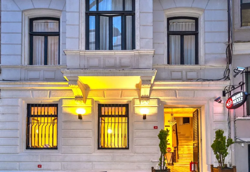 Hotel Next2