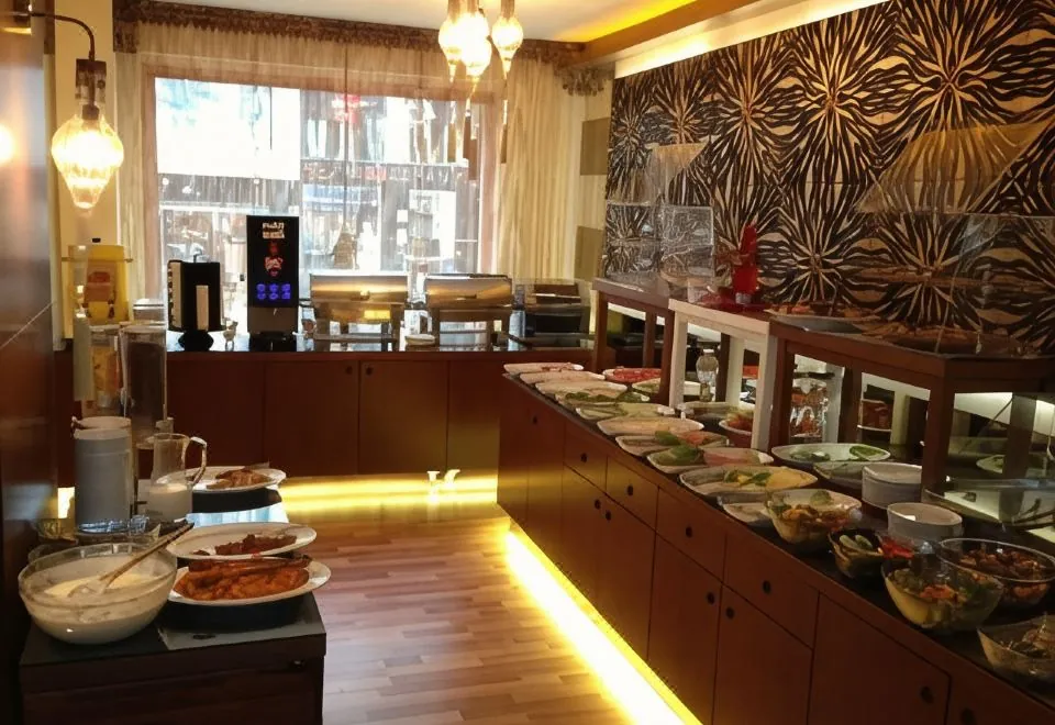 Maya Hotel
