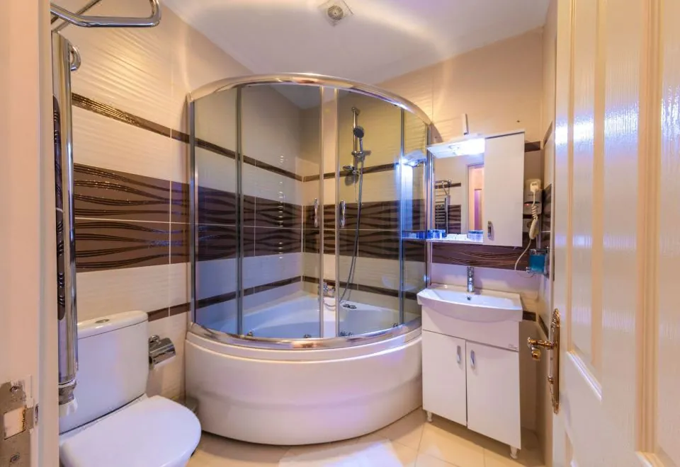 Charm Hotel