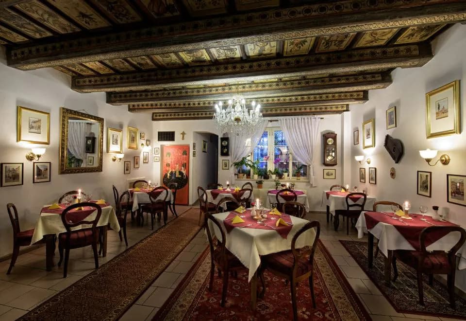 Red Lion Hotel