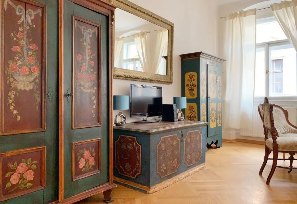 Small Luxury Palace Residence