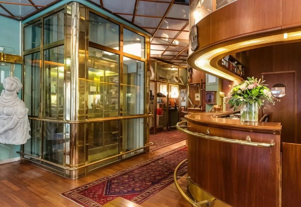Victory Hotel