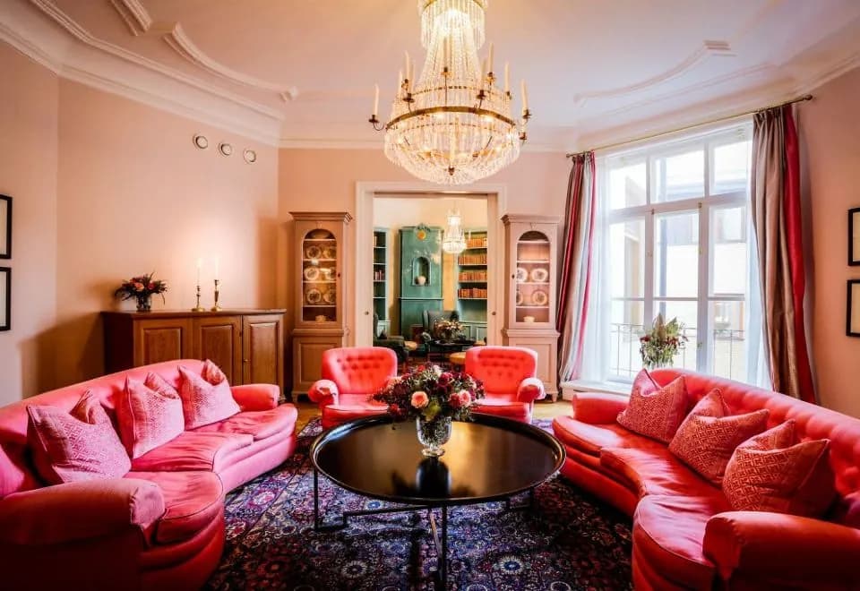 The Sparrow Hotel