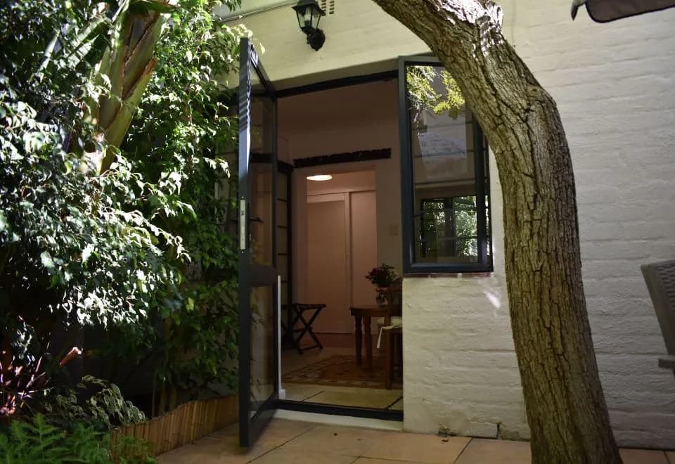 Paradiso Guest House