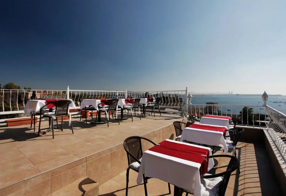 Spinel Hotel