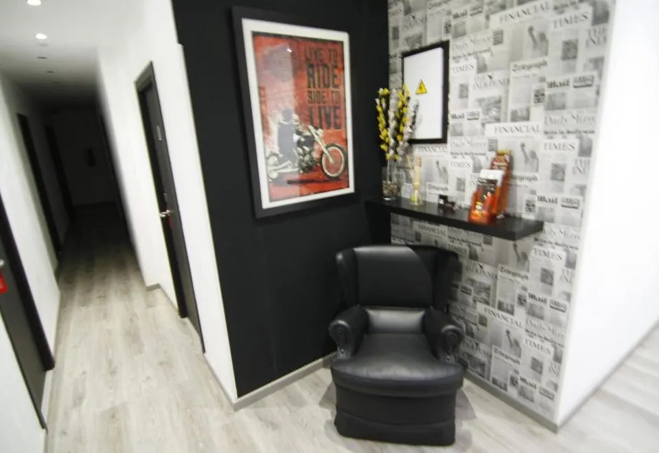 Hostal MH Fuencarral