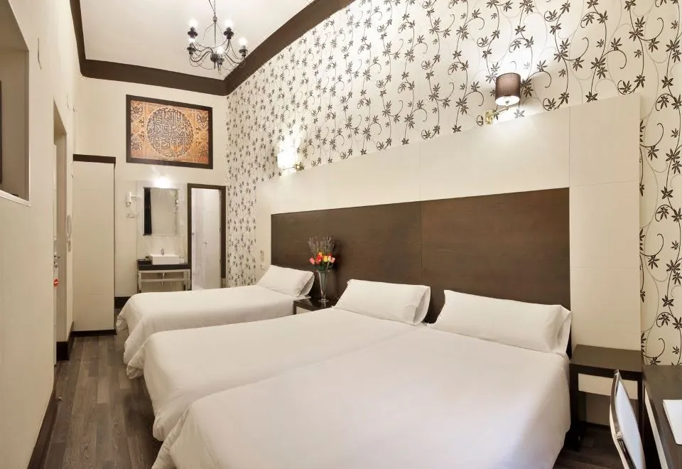 Alhambra Suites