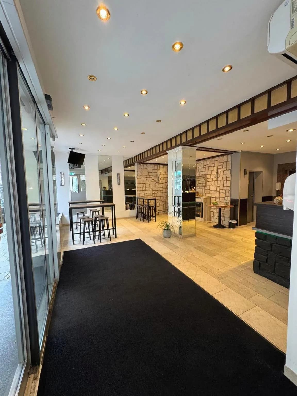 Centro Hotel Mondial