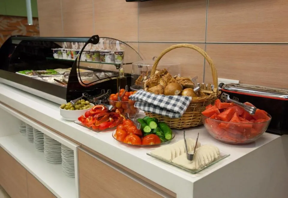 Armon Hayarkon Hotel