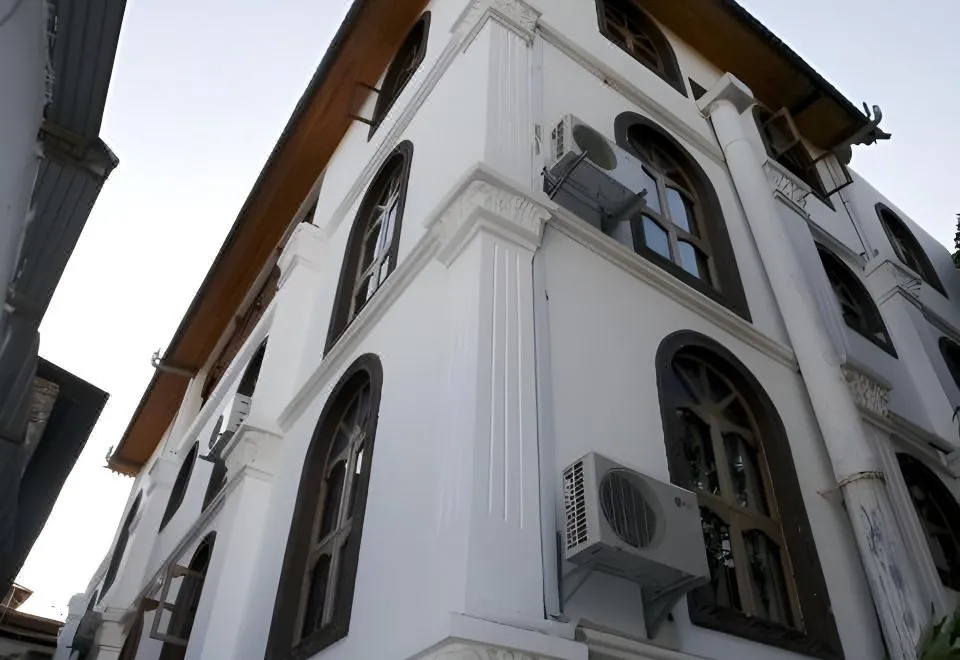 Al-Minar Hotel