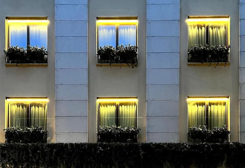 The Pavilions Madrid Hotel