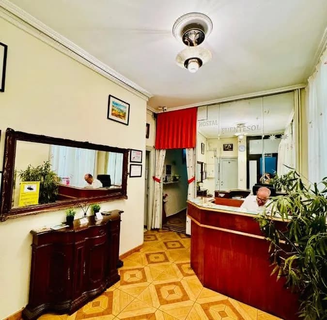 Hostal Fuentesol