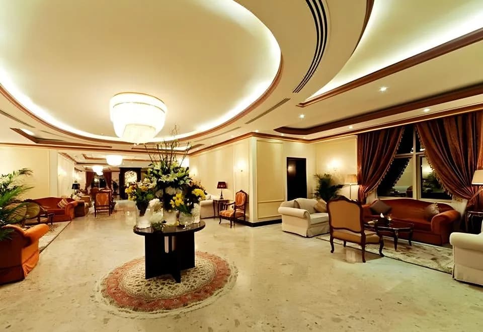 Magnum Hotel & Suites West Bay