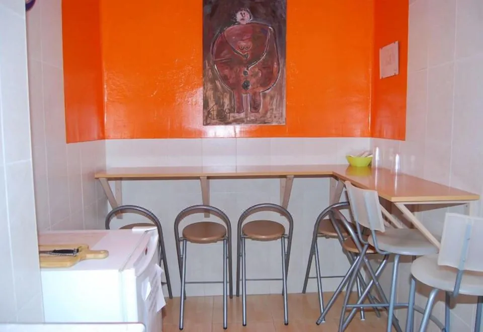 Russafa Youth Hostel