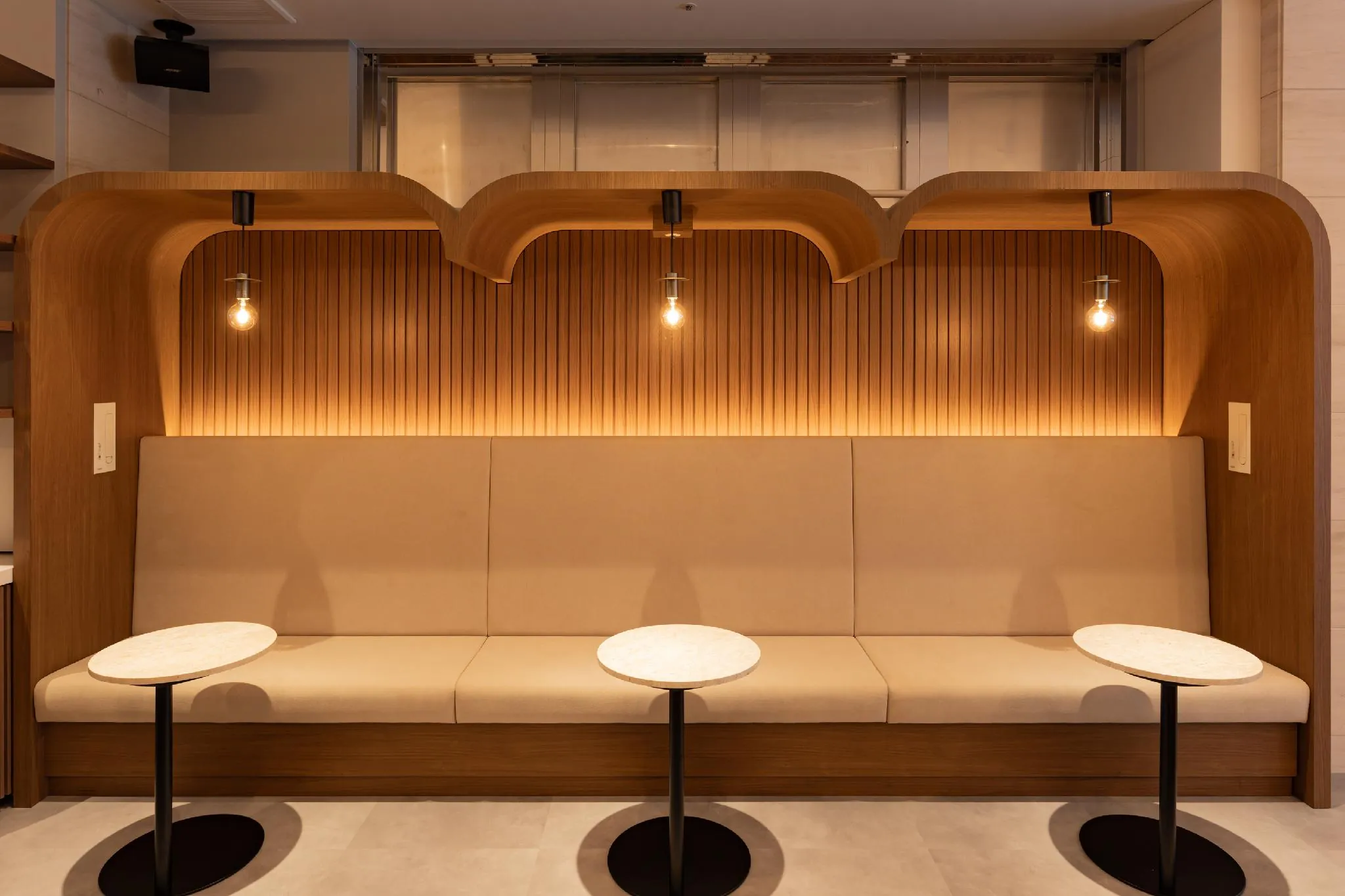 Far East Village Hotel Osaka, Honmachi