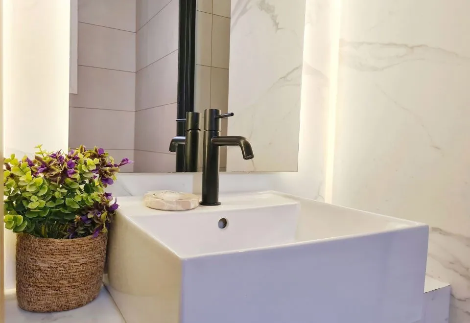 Hostal Raval Rooms