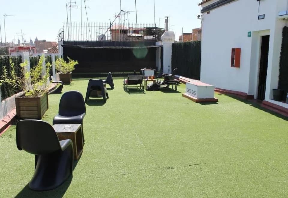 Hostal Raval Rooms