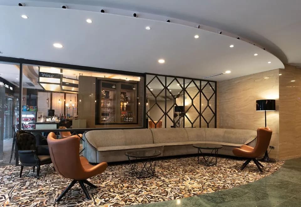 Eurostars Cristal Palace