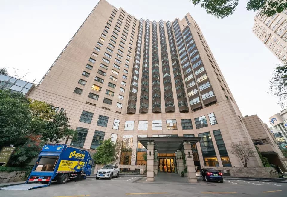 Jingan Ziyuan Apartment Hotel