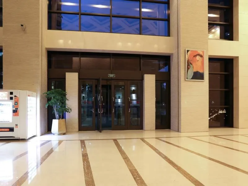 Jingan Ziyuan Apartment Hotel