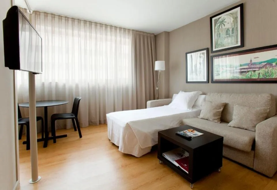 Aparthotel Atenea Barcelona