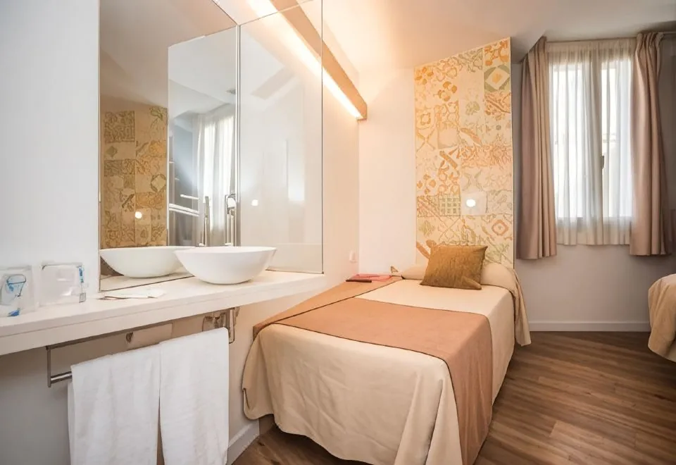 Hostal Marenostrum